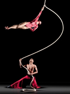 cirque dancers acrobatics lisse corde silks arien ucd juggling victoriaadvocate symphony